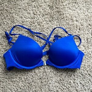32A Victoria’s secret bra.